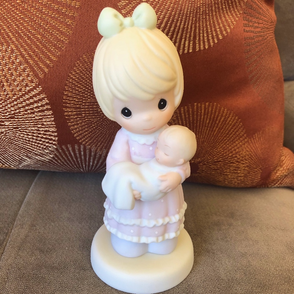 NIB-Precious Moments Special Delivery